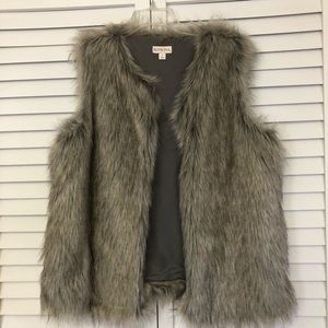 Faux fur Vest